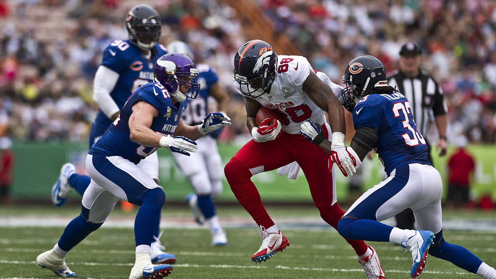 九游体育网页版-看台激情：球迷应援点燃全场氛围，球星看台官网